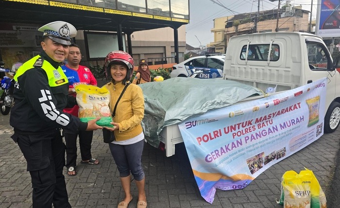 Polres Batu Gelar Gerakan Pangan Murah, Sediakan 6 Ton Beras untuk Warga