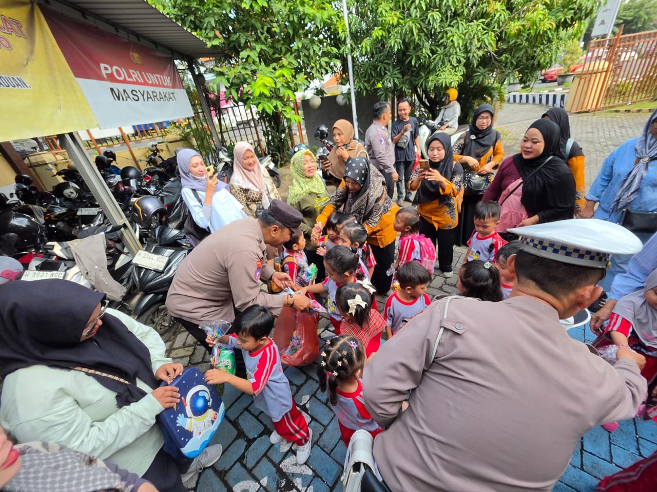 Polisi Sahabat Anak, Polsek Candi Edukasi Siswa PAUD Pelita Bunda