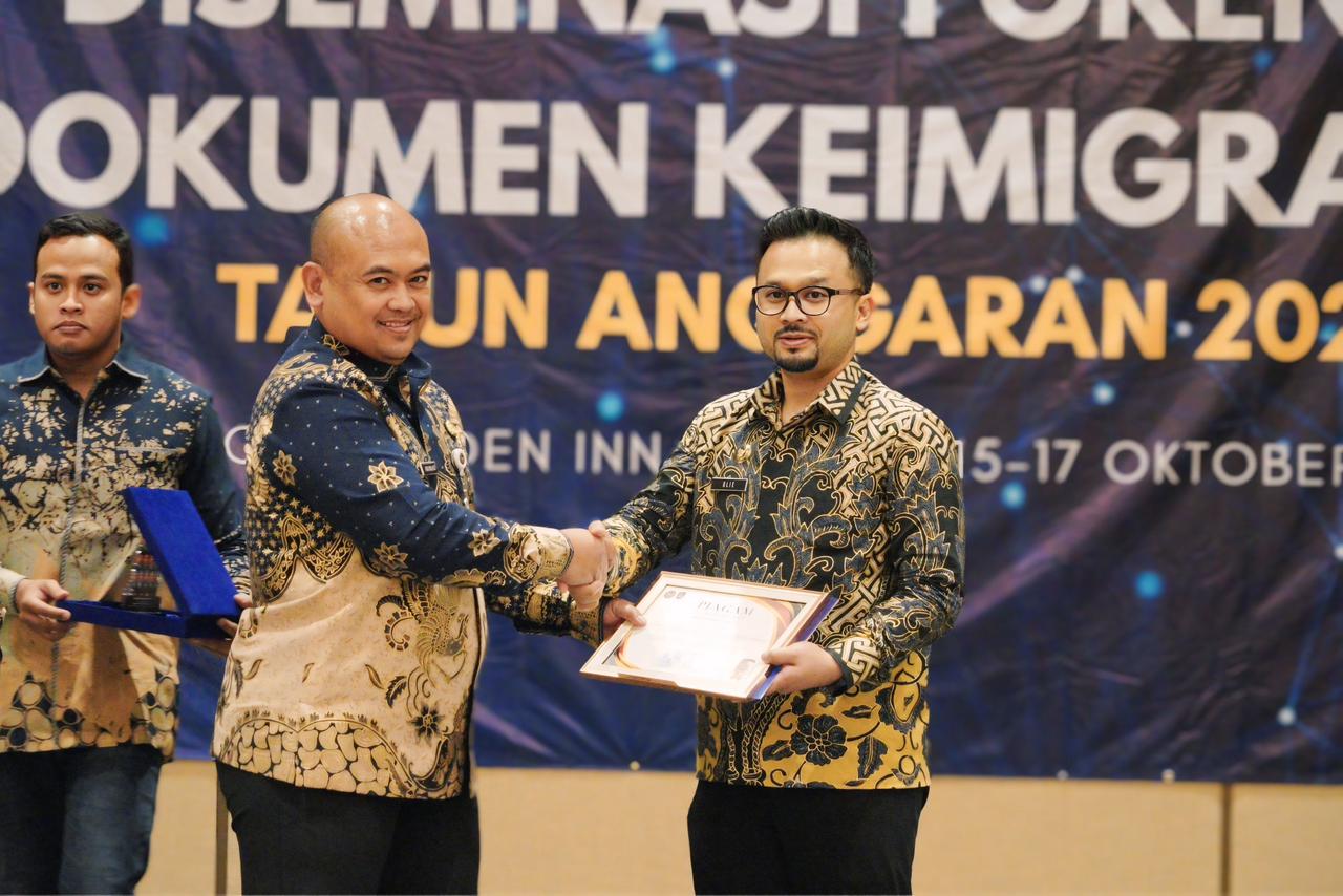 Imigrasi Surabaya Raih Penghargaan Tertinggi dalam Pemeriksaan Dokumen Forensik 2025