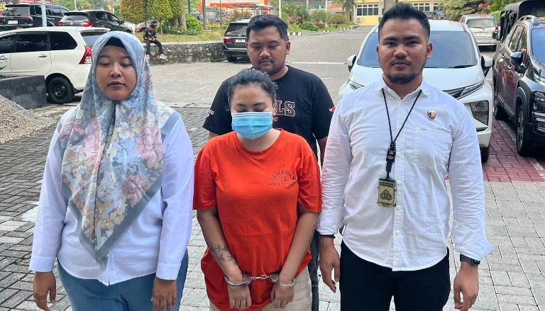Iming-iming Jual Sembako Murah, Wanita Lamongan Tipu Puluhan Warga Gresik