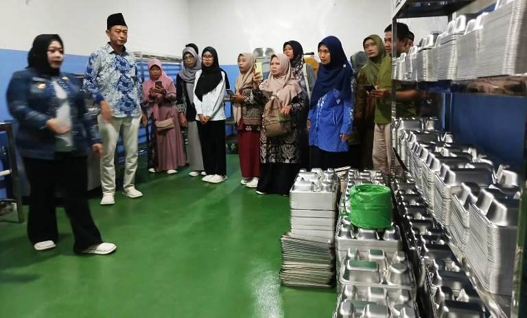 Wabup Ponorogo Sidak Dapur SPPG Pastikan Patuh SOP