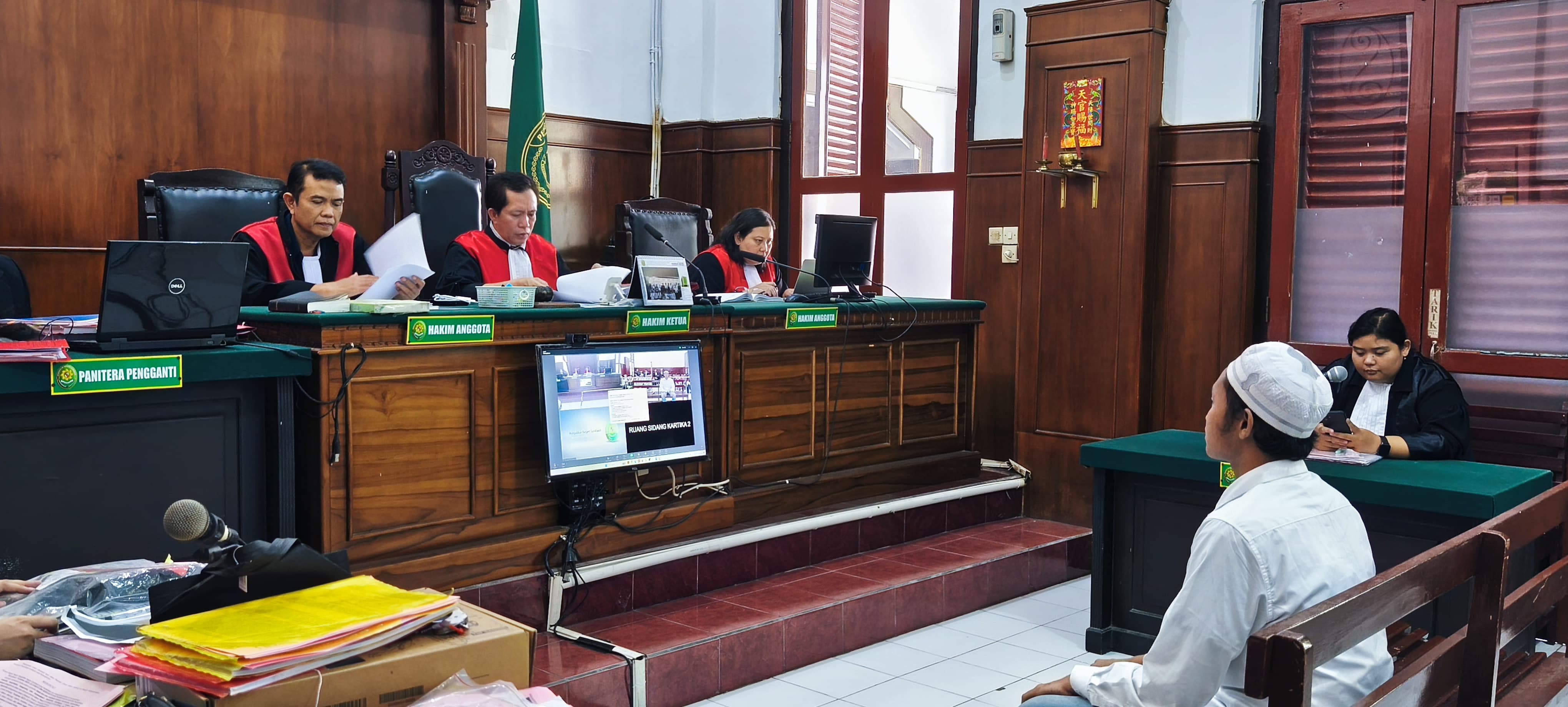 Nekat Edarkan Pil LL demi Hidup, Pria Surabaya Ini Berakhir di Balik Jeruji Besi