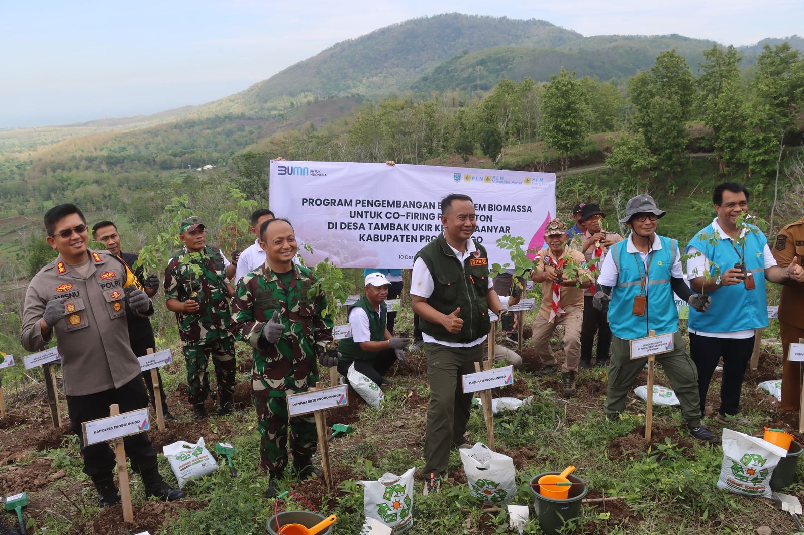 Program Ramah Lingkungan, Polres Probolinggo bersama Forkopimda Gelar Baksos Tanam Pohon Gamal