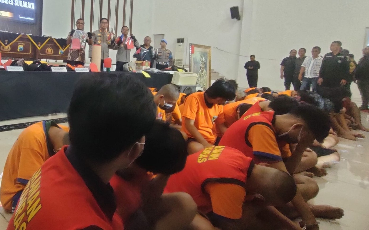 Polrestabes Surabaya Tetapkan 33 Orang Sebagai Tersangka Kerusuhan