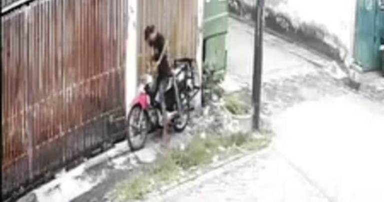 Bandit Gasak Motor Agen Galon di Tambak Anakan Surabaya, Korban Enggan Lapor Polisi