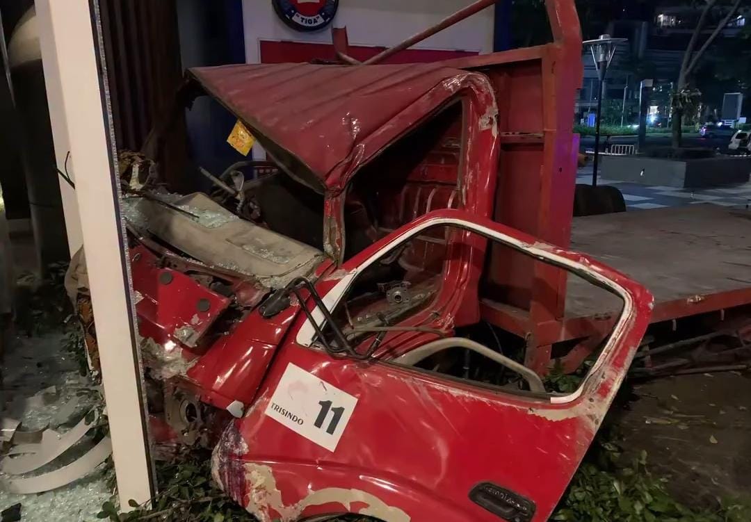 Truk Tewaskan Pemotor di Jalan Mayjen Yono Soewoyo, Lawan Arus Usai Tabrak Expander