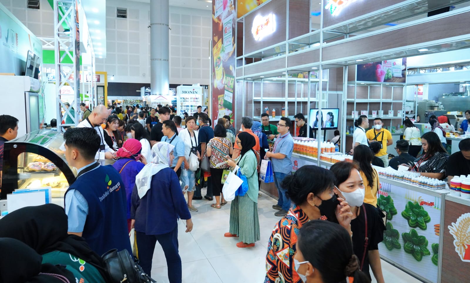 Resmi Dibuka, Pameran EastFood & EastPack Surabaya 2024 Targetkan 15 Ribu Pengunjung