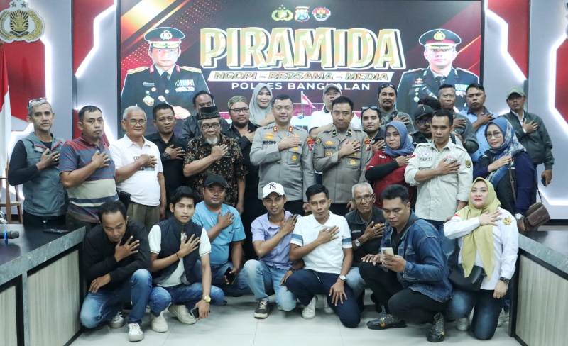 Penuh Kelakar Segar, Kapolres Bangkalan AKBP Wibowo Pererat Sinergitas Bersama Jurnalis