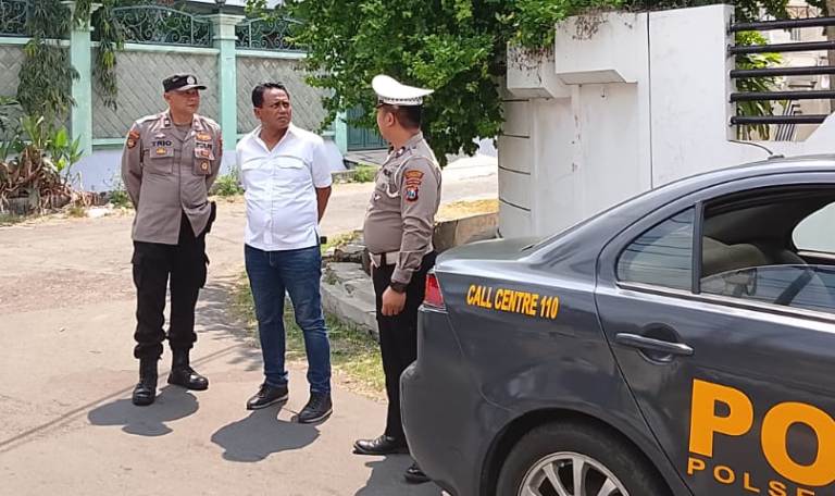 Polsek Sawahan Intensifkan Patroli Pemukiman untuk Jaga Kamtibmas di Surabaya