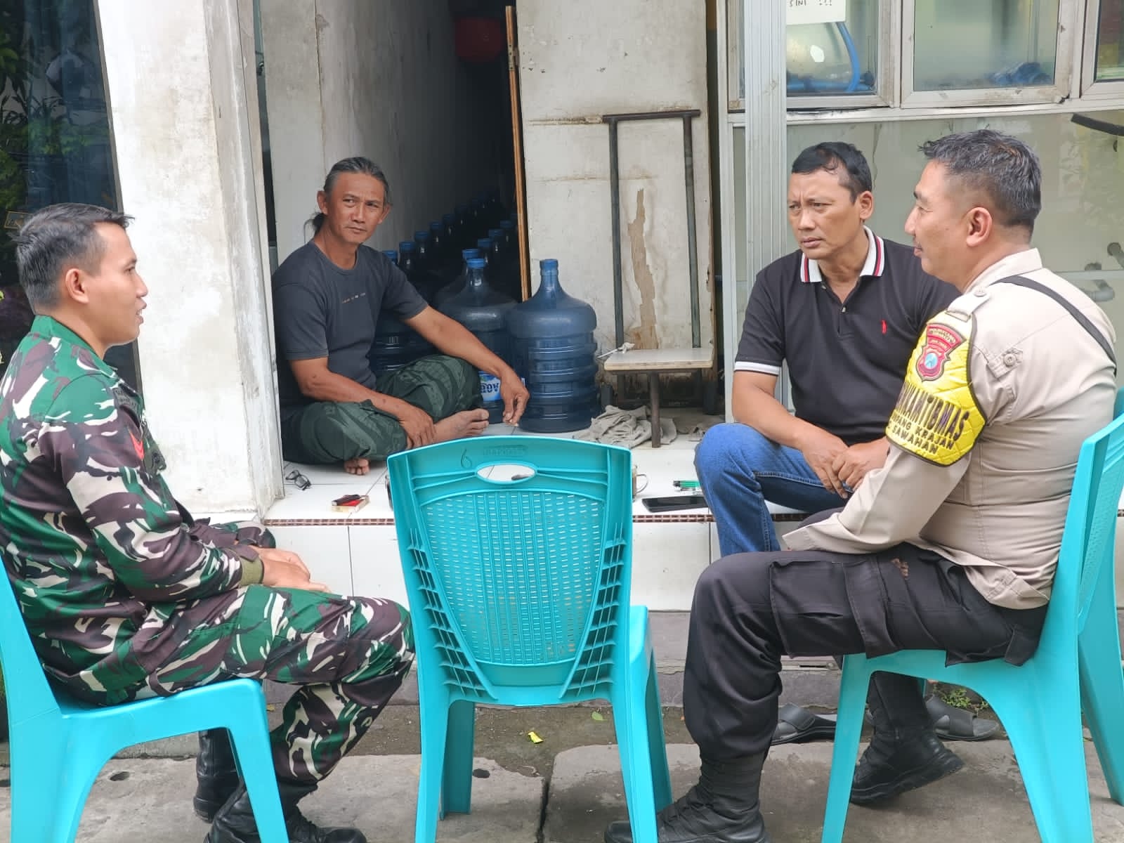 Sambang-Dialog Polsek Sawahan di Kupang Krajan Perkuat Sinergi Keamanan