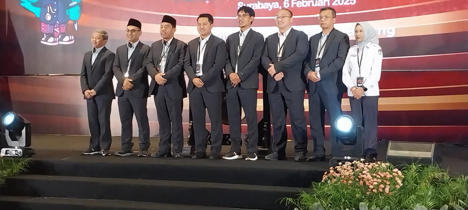 KPU Jawa Timur Gelar Rapat Pleno Penetapan Paslon Gubernur-Wakil Gubernur Terpilih