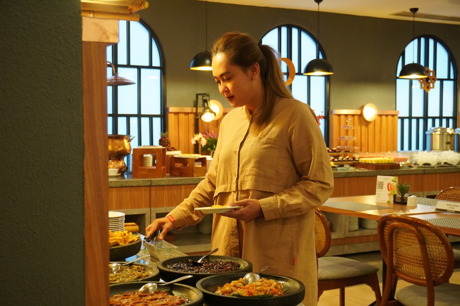 Ramadan 2026 Makin Seru, Aston Inn Jemursari Bagi-Bagi Voucher Kamar Tiap Minggu