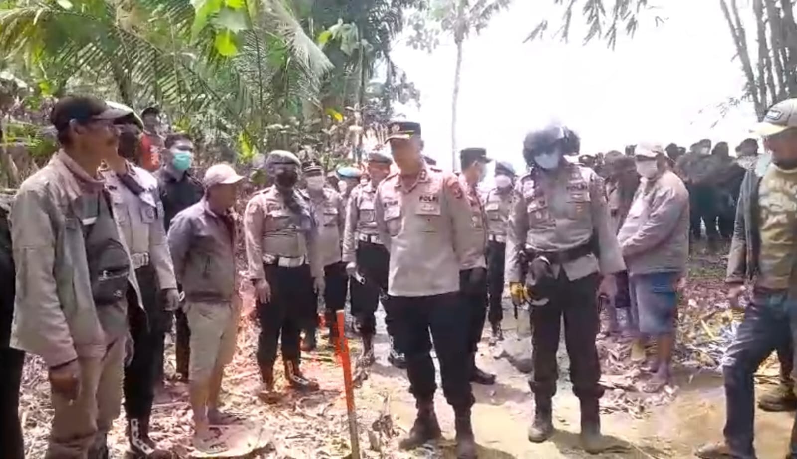 Aksi Blokade Jalan Berakhir, Dua Terduga Provokator Diamankan Polres Lumajang