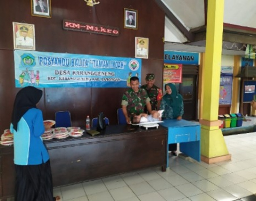 TNI Terjun Langsung Dampingi Posyandu Cegah Stunting di Lamongan