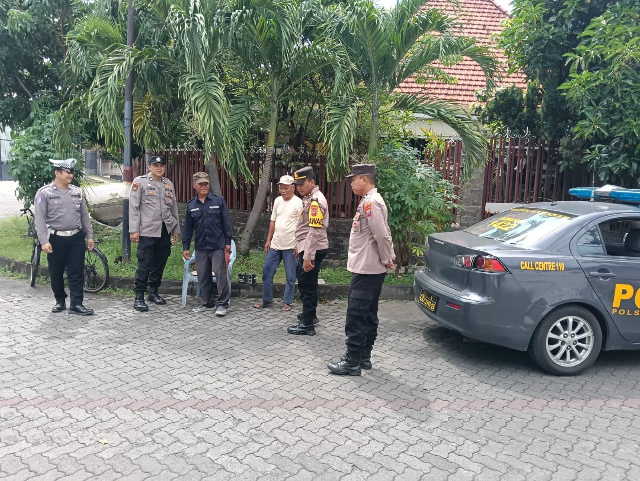 Tingkatkan Keamanan Permukiman, Polsek Sawahan Intensifkan Patroli Dialogis