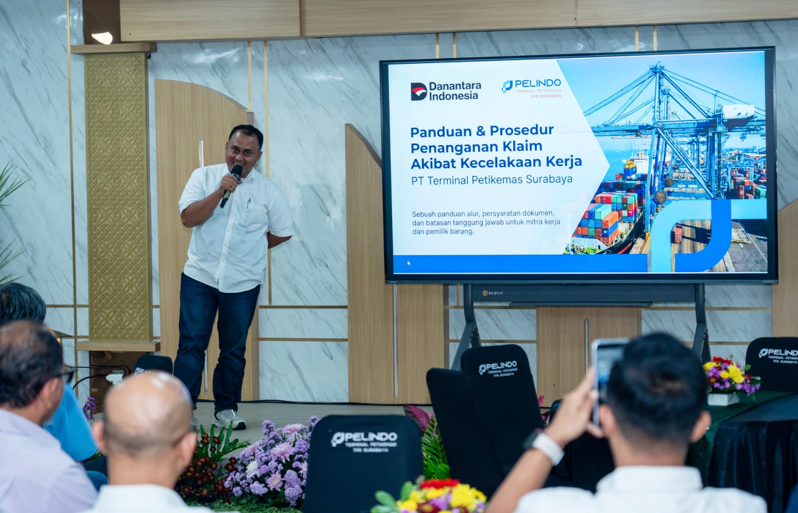 Selama Ramadan, Terminal Petikemas Surabaya Pastikan Bongkar Muat Tetap Jalan Tanpa Hambatan