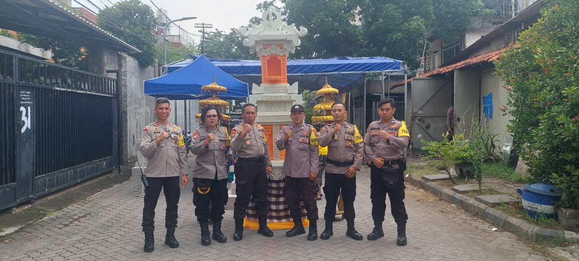 Kapolsek Sawahan Pastikan Kesiapan TPS Jelang Kunjungan Kapolda Jatim