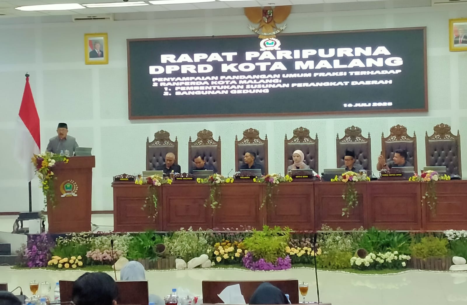 Rapat Paripurna DPRD Kota Malang Keluhkan Video Iklan Toko Miras 