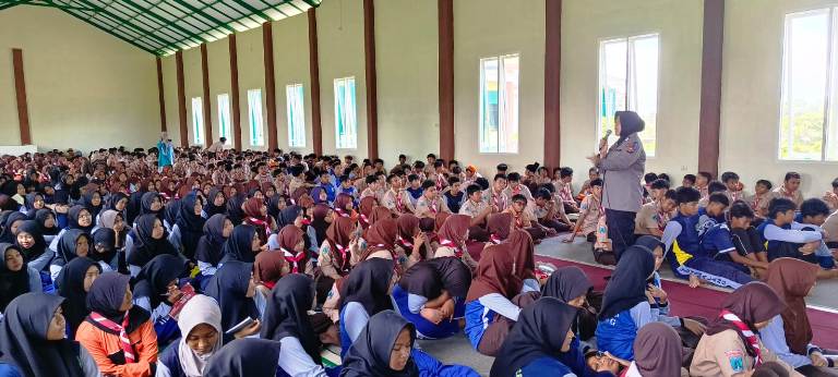 Polres Malang Sosialisasikan Operasi Keselamatan Semeru di Sekolah