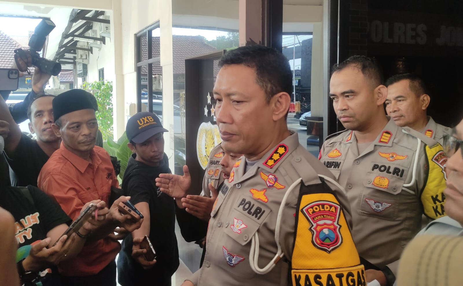 Usai Olah TKP Laka Bus Pariwisata di Tol Jombang, Ini Penjelasan Dirlantas Polda Jatim 