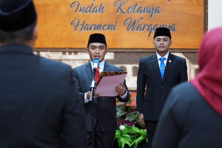 Wali Kota Pasuruan Lantik Pejabat Administrator, Kepala Sekolah, dan Jabatan Fungsional
