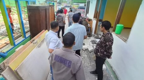 Cegah Bangunan Bermasalah, DPRD Lamongan Sidak Proyek TK Babat-Pucuk