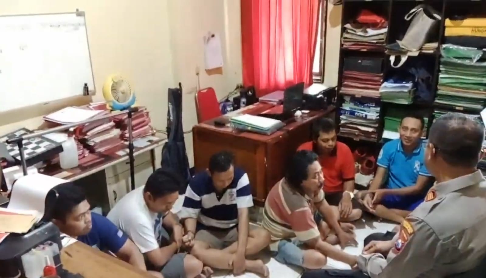 Bongkar Jaringan Curanmor, Polsek Rungkut Ringkus 4 Penadah Motor Curian