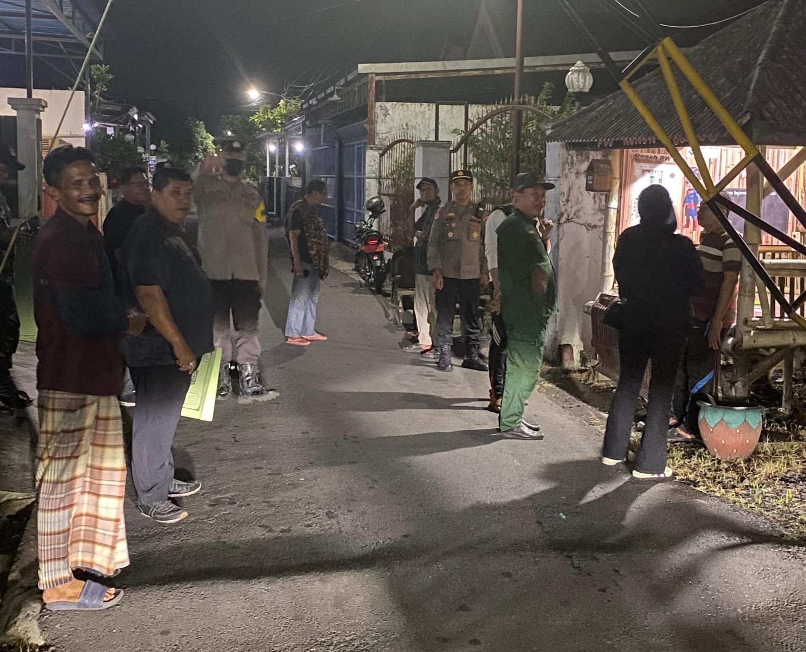 Polsek Lumajang Kota Nilai Lomba Siskamling Tingkat Kecamatan