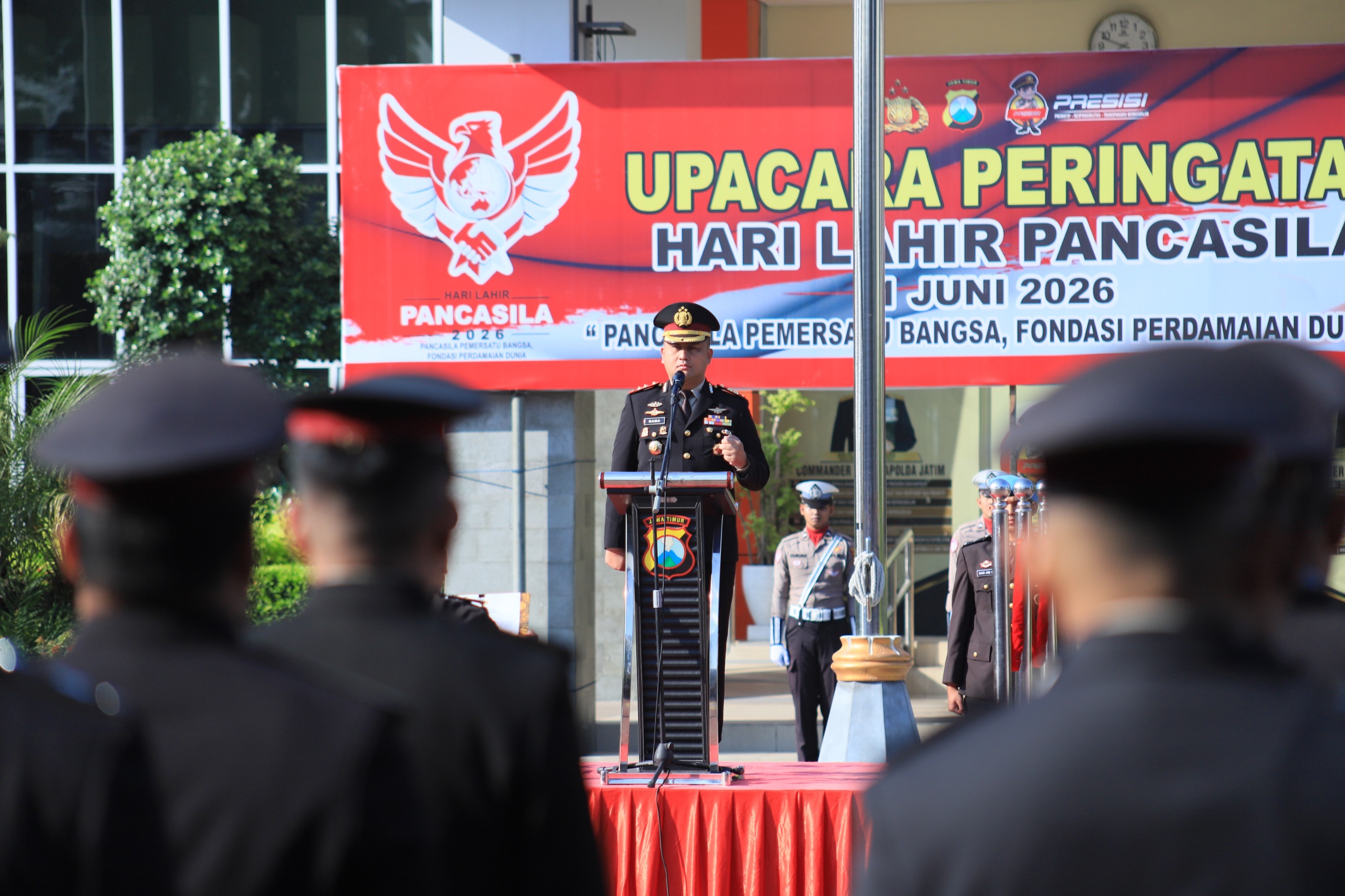 Kapolres Gresik Pimpin Upacara Hari Lahir Pancasila, Ajak Personel Bumikan Nilai Kebangsaan
