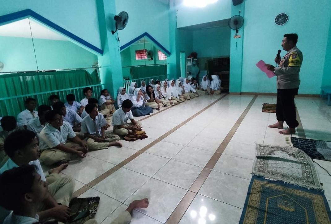 Polsek Sawahan Galakkan Imbauan Anti Balap Liar, Tawuran dan Konvoi Knalpot Brong Jelang Akhir Tahun