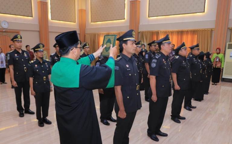 Lantik 23 Pejabat Fungsional Analis Pengelolaan Keuangan APBN, Ini Pesan Kakanwil Kemenkumham Jatim 