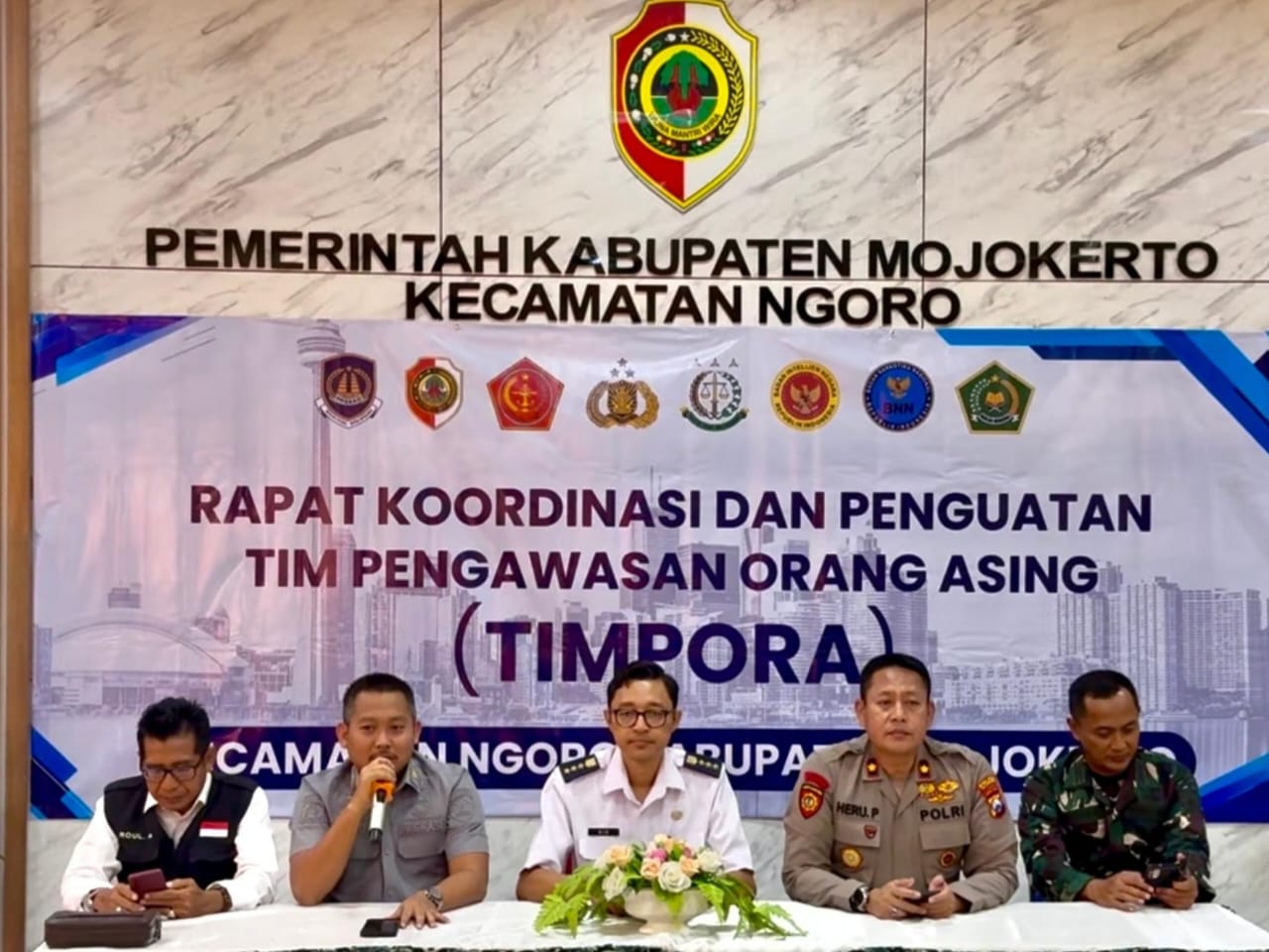 Imigrasi Surabaya Perkuat Pengawasan Orang Asing di Ngoro, Libatkan Desa Cegah PMI Nonprosedural