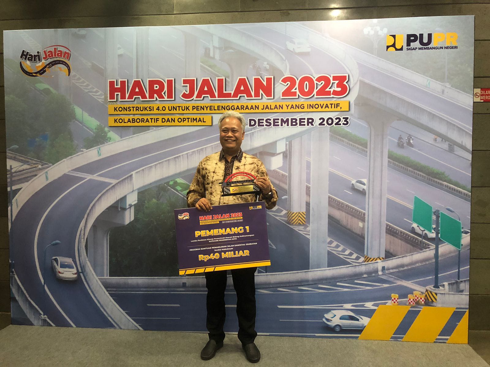 Juara 1 Bidang Kebinamargaan, Surabaya Dapat Bantuan Perbaikan Jalan Senilai Rp 40 Miliar