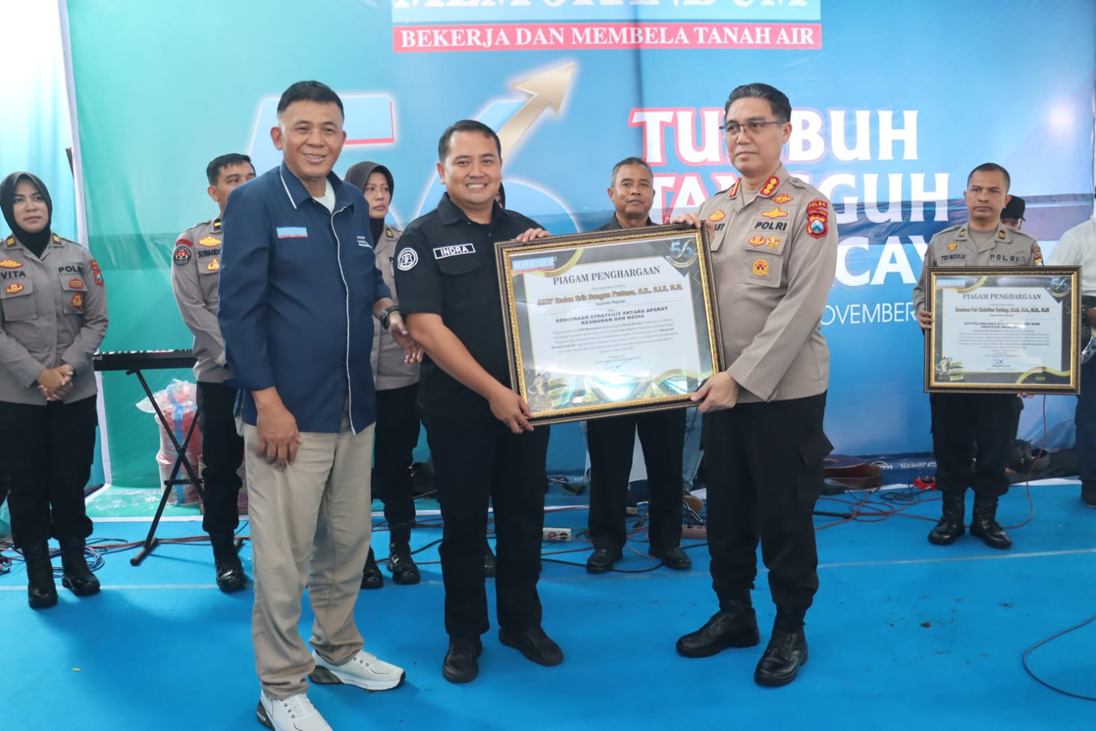 Kapolres Magetan AKBP Erik Dianugerahi Mitra Strategis Koran Memorandum