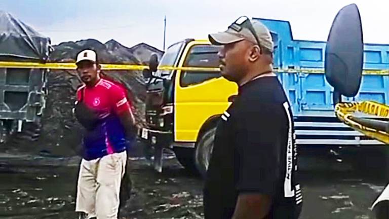 Bareskrim Mabes Polri Turun ke Tambang Pasir Lumajang, Armada CV DPS Disegel