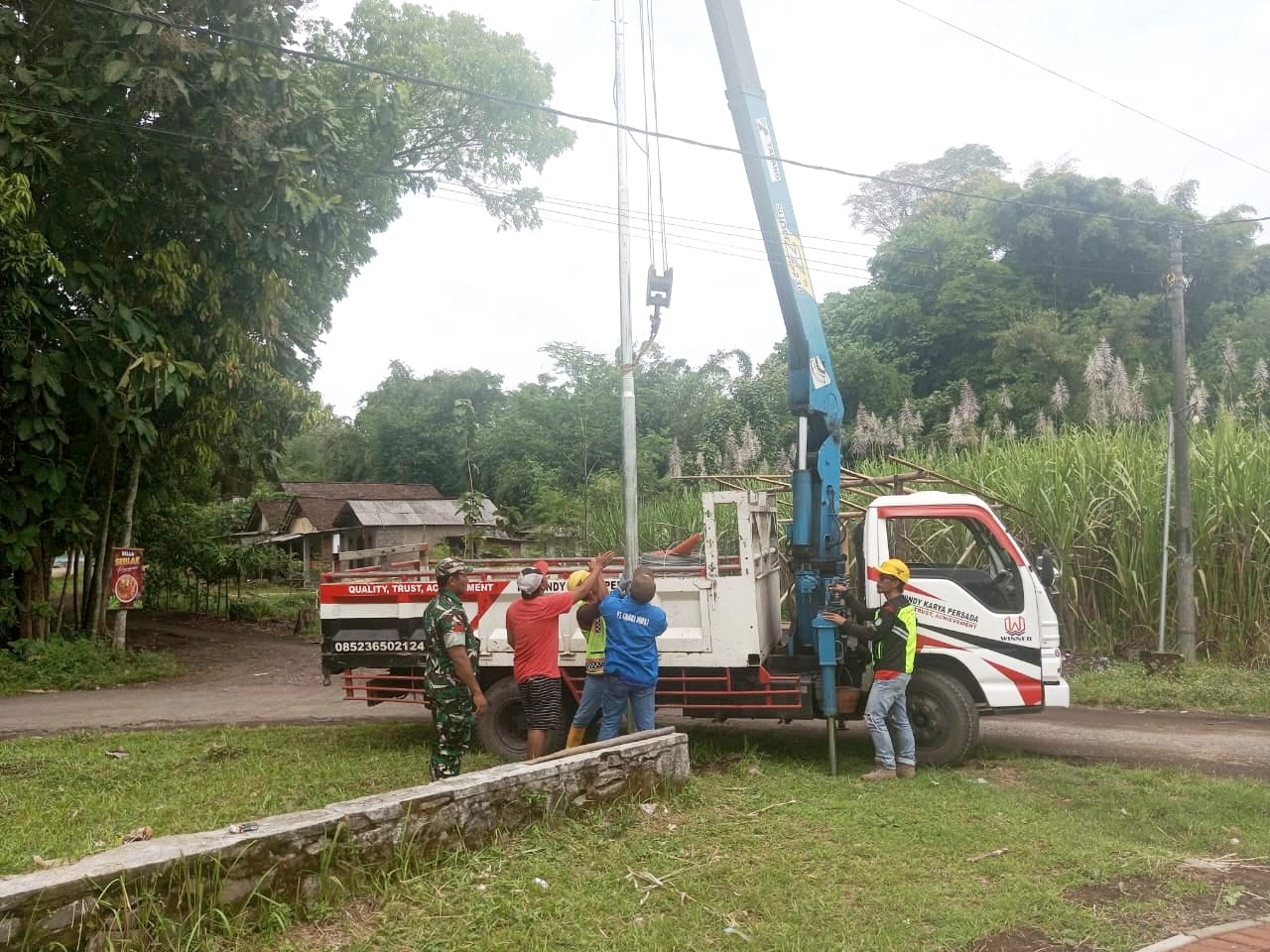 TMMD Ke-124 Kodim 0824/Jember, Pemasangan PJU di Plalangan Capai 50%, Dukung Ekonomi Warga