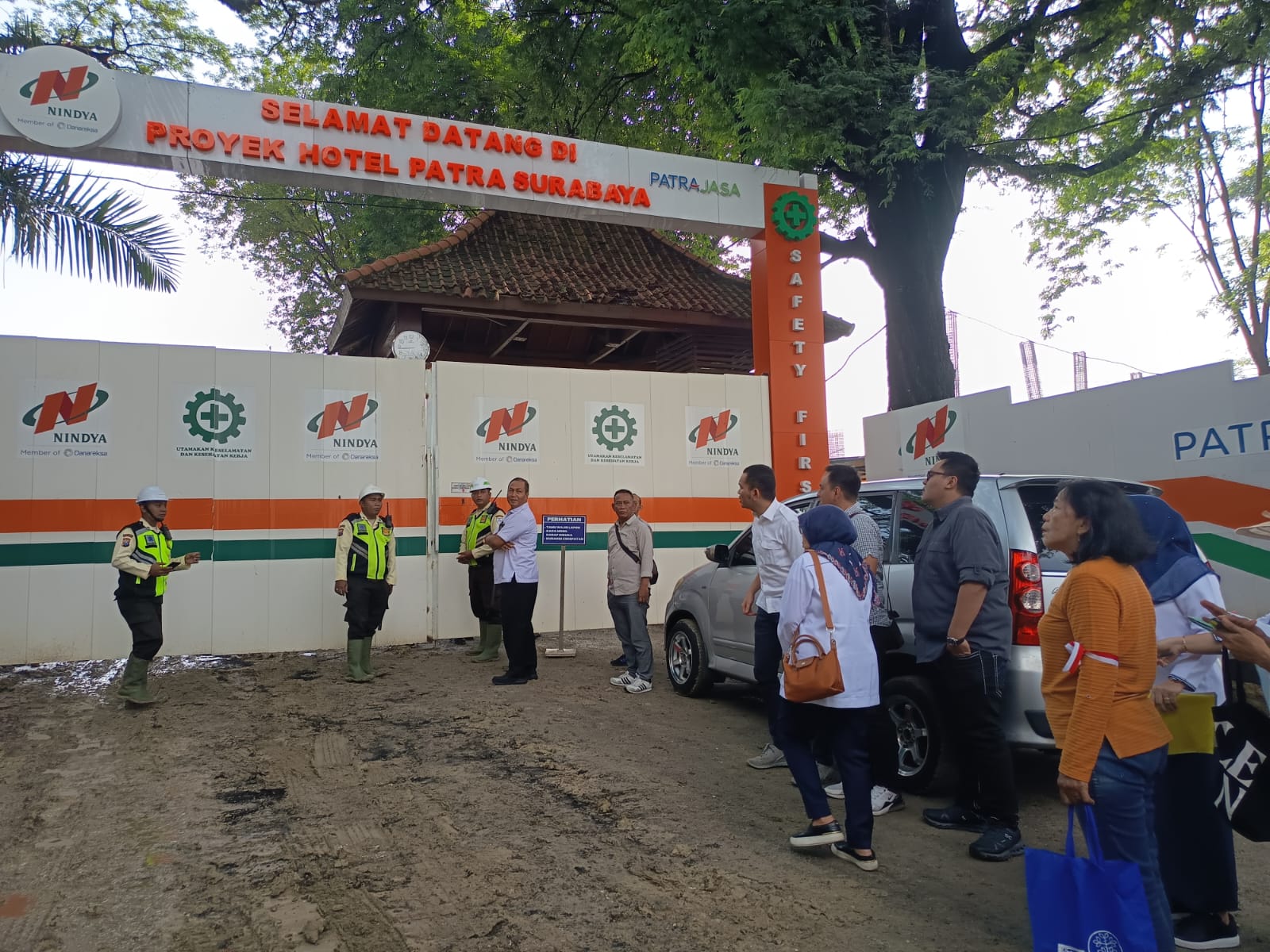 Warga Pulosari Gugat PT Patra Jasa, Hakim Temukan Runtuhan Bangunan saat Peninjauan Setempat