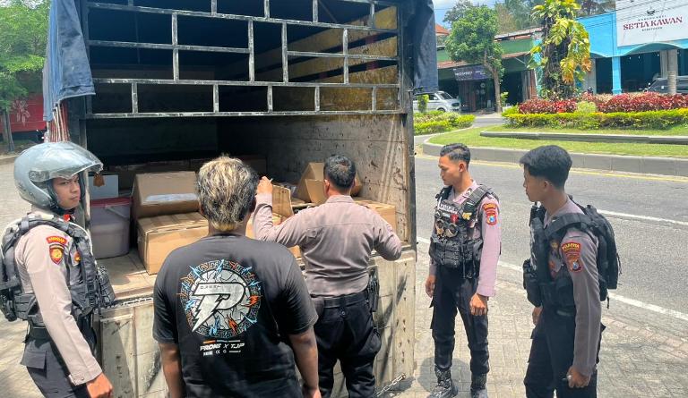 Patroli Perintis Presisi Polresta Banyuwangi Gagalkan Ribuan Botol Arak di Jalur Banyuwangi–Jember