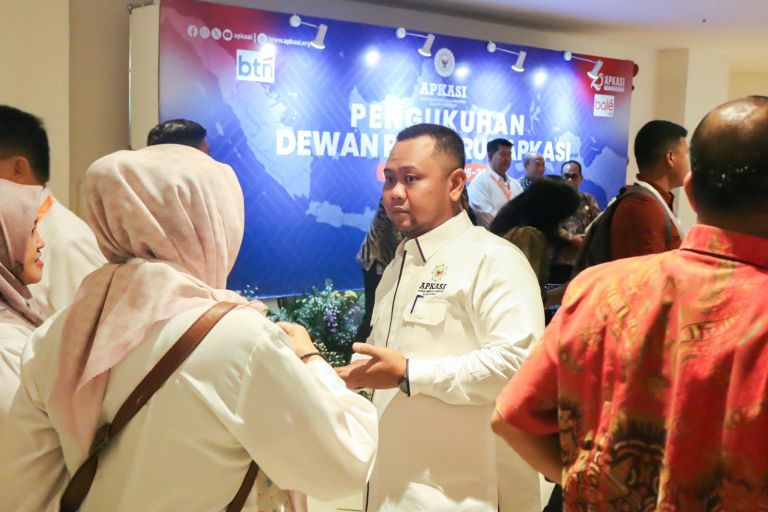 Jabat Kabid Perlindungan Pekerja Migran APKASI, Bupati Gresik Berencana Bangun Migran Center