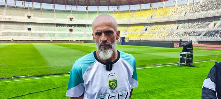 Persebaya vs PSS Sleman di Team Launching Game, Eduardo: Banyak Opsi Racik Line Up Terbaik