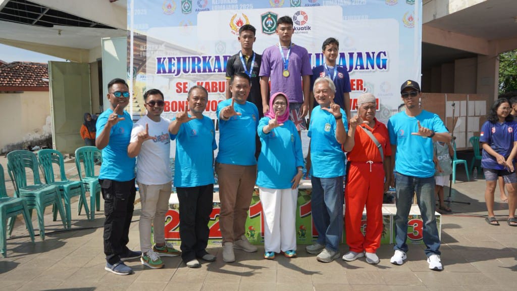 Bupati Lumajang Komitmen Benahi Kolam Renang Veteran Jadi Venue Kejuaraan Nasional