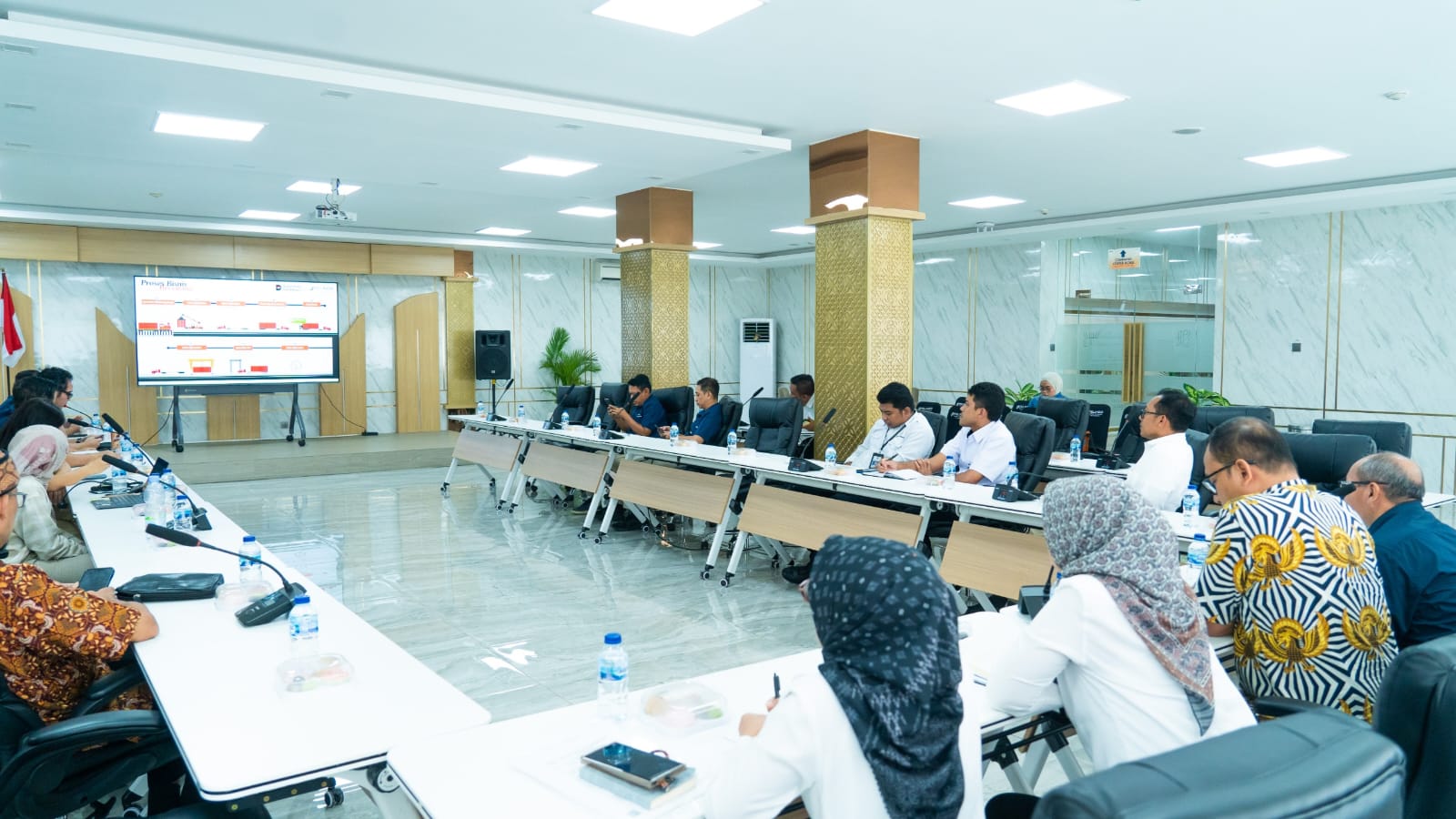  Kemenko Infrastruktur Tinjau TPS, Bahas Konektivitas Kereta Api dan Zero ODOL 2027