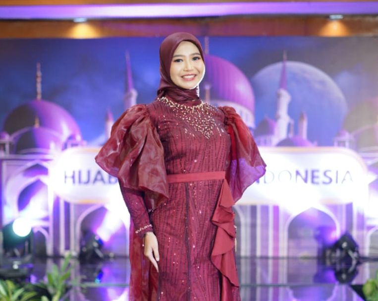 Pemenang Miss Hijab Indonesia Pandu SFF 2025, Tytah Siap Tampil Energik