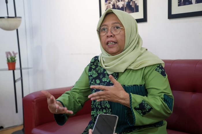 Dispendik Surabaya Resmi Larang Jual-Beli Seragam di Sekolah
