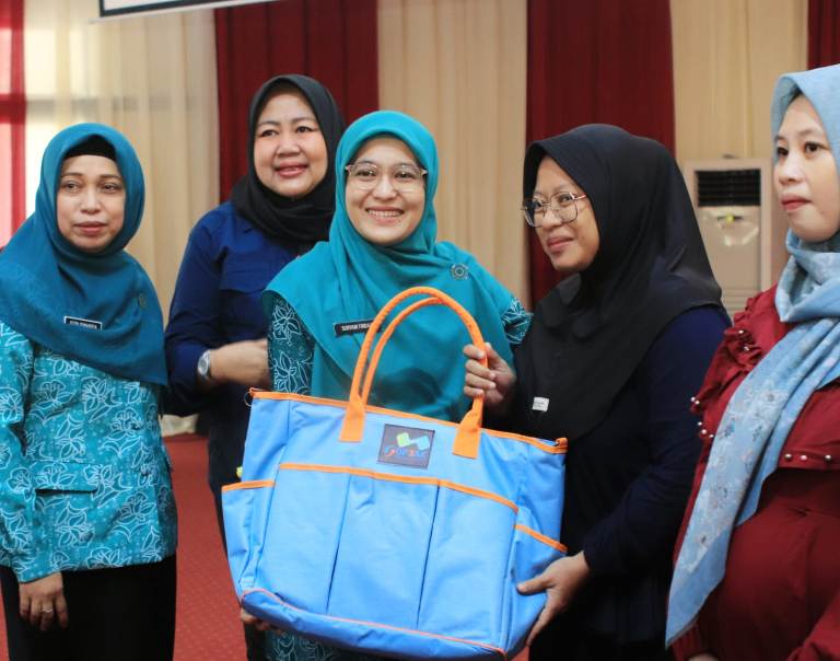 Pemkot Pasuruan Perkuat Pencegahan Stunting lewat Program JATIM TERBAIK’S, 100 Ibu Hamil Terima Bantuan