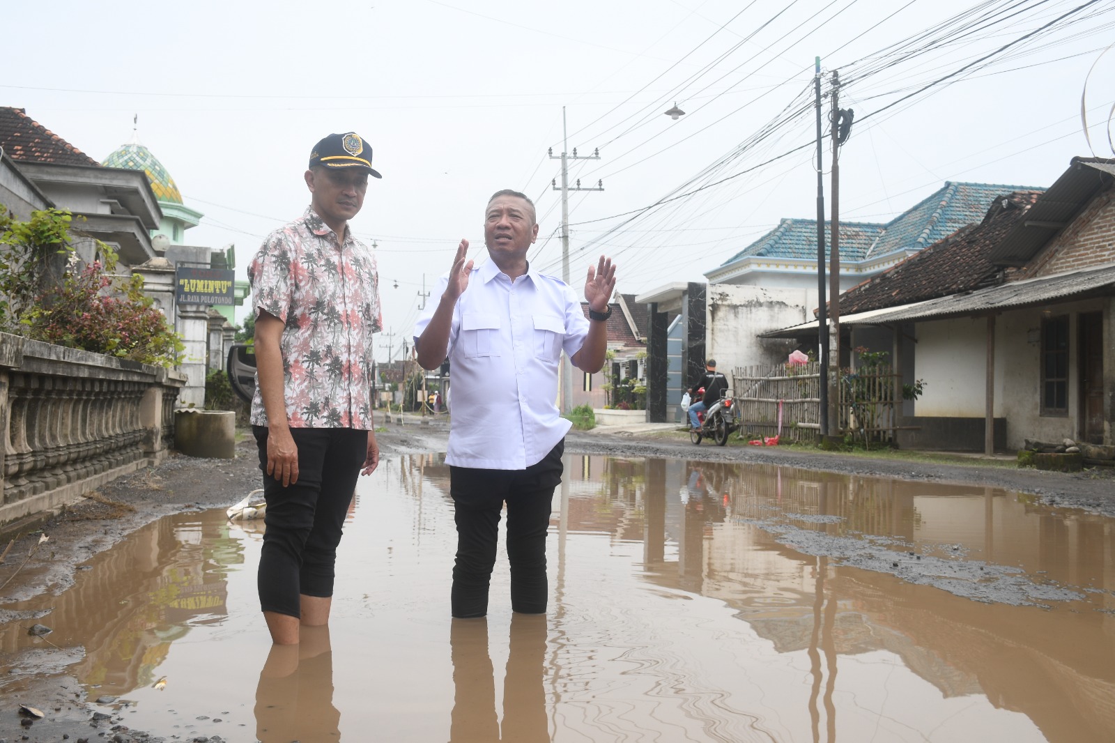 Bupati Tulungagung Turun Langsung, Pastikan Perbaikan Jalan Raya Sambirobyong-Pulotondo