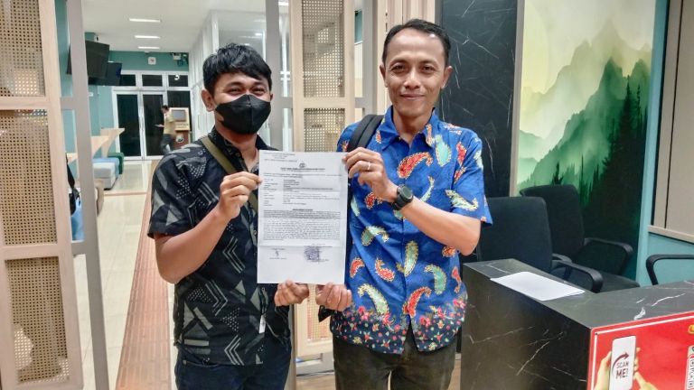 Diduga Tarik Paksa Mobil dan Peras Korban, Pria Mengaku Debt Collector Gresik Dipolisikan
