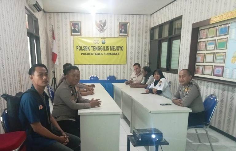 Perkuat Mental Anggota, Polsek Tenggilis Mejoyo Gelar Binrohtal Rutin