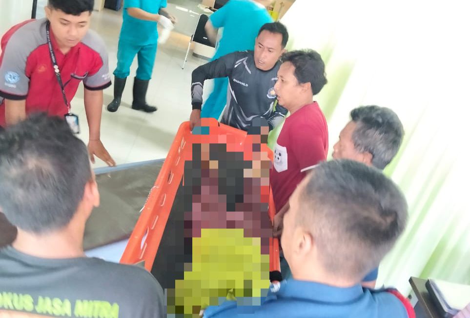 Warga Kebomas Gresik Tewas Tenggelam Usai Terpeleset Saat Buang Sampah di Telaga