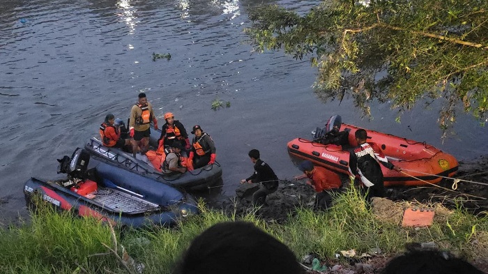 Lansia Loncat di Kali Jagir Ditemukan Tewas